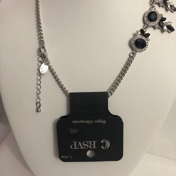 Charming Charlie RSVP Rhinestone Collar Necklace NWT - Picture 4 of 8